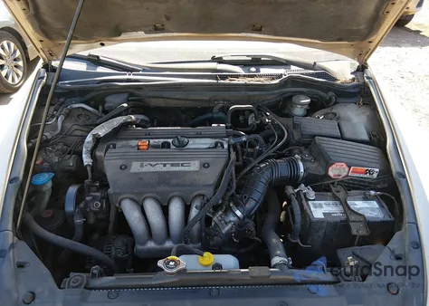 2005 Honda Accord 2.4 Ex z USA, uszkodzony, nr VIN 1HGCM56735A076608